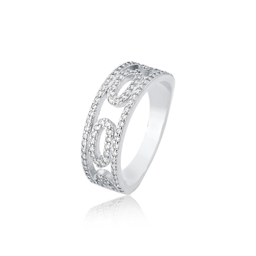 Anel vazado em ródio branco cravejado de cristais. Um verdadeiro encanto!  Semijoia perfeita para quem ama delicadeza e não abre mão da elegância para compor os acessórios e looks. Excelente escolha para quem busca uma peça única e versátil. 