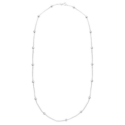 Colar de bolinhas com corrente no modelo rabo de rato. Um verdadeiro encanto!   Semijoia perfeita para quem ama delicadeza e não abre mão da elegância para compor os acessórios e looks. Excelente escolha se você busca uma peça única, elegante e versátil. 