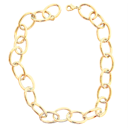 Colar maxi elos. Um verdadeiro encanto!  Semijoia perfeita para quem não abre mão da personalidade e elegância para compor os acessórios e looks. Excelente escolha para quem busca uma peça única e versátil. 