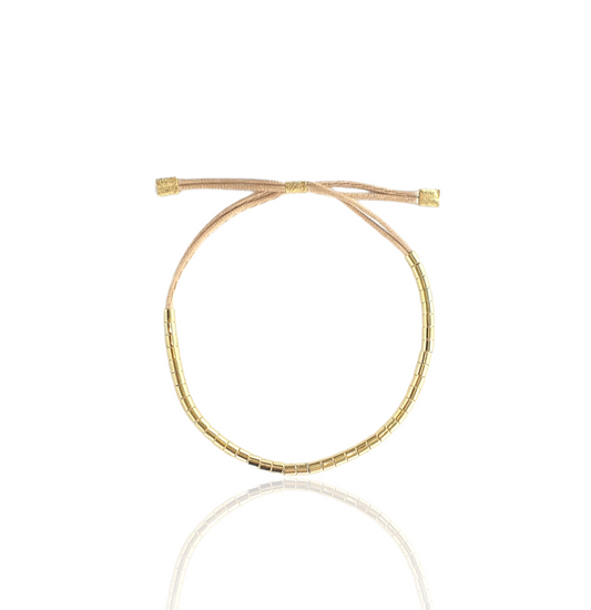 Pulseira de canutilho e fita de seda